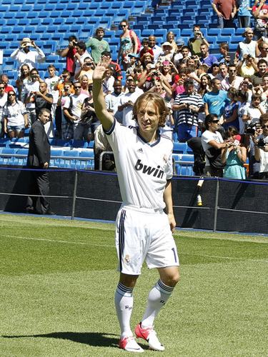 为何广东队杯赛又输山西？皆因4换2所致，粤蜜：送走一人太可惜